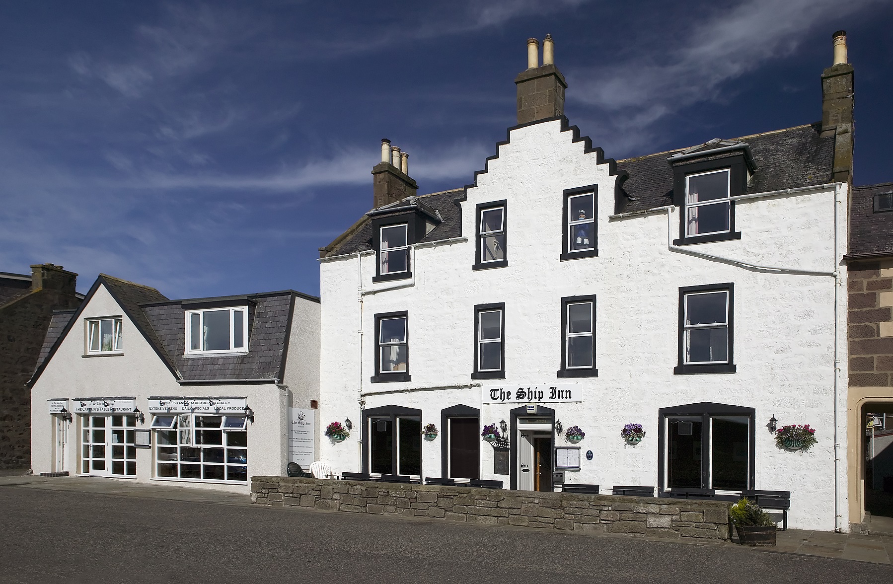 Stonehaven Hotels Harbour Hotel Accommodation The Ship Inn